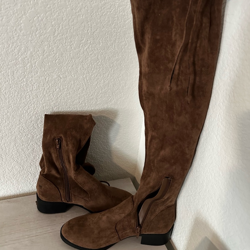 Women’s knee high boots